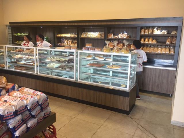 Vitrine Refrigerado com Borda Branca