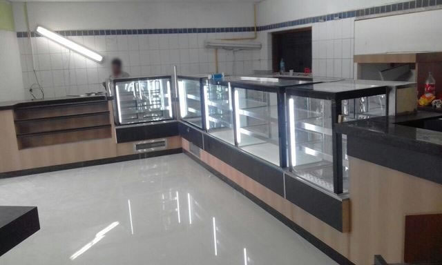 Vitrine Seca com Madeiramento